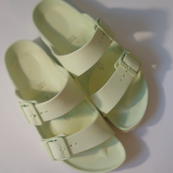Birkenstock size 37 light green slide sandals - Picture 2 of 7
